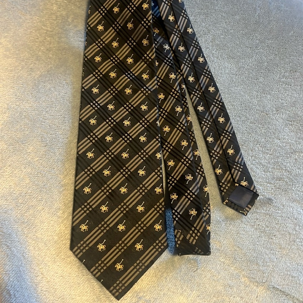 Aquascutum neck tie